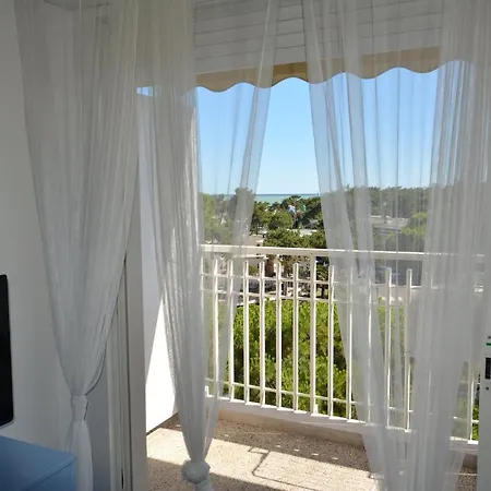 Lignano Pineta With Sea View Apartment