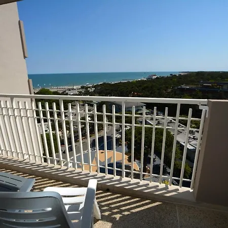 아파트 Lignano Pineta With Sea View *