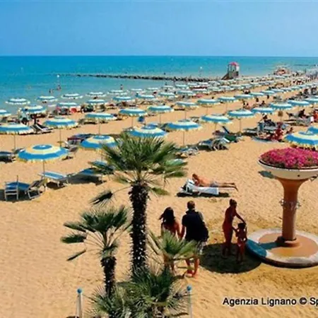 Apartment Lignano Pineta With Sea View